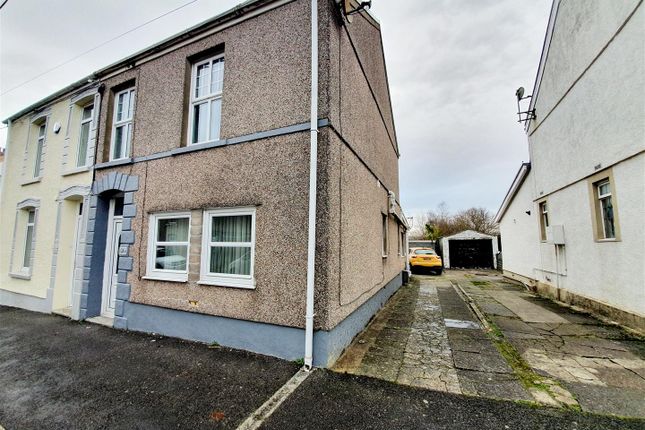 New Road, Grovesend, Swansea 3 bed semi