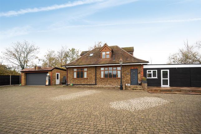 4 bed detached house