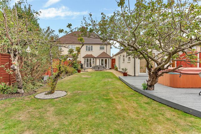 Phillpotts Avenue, Bedford 3 bed house for sale