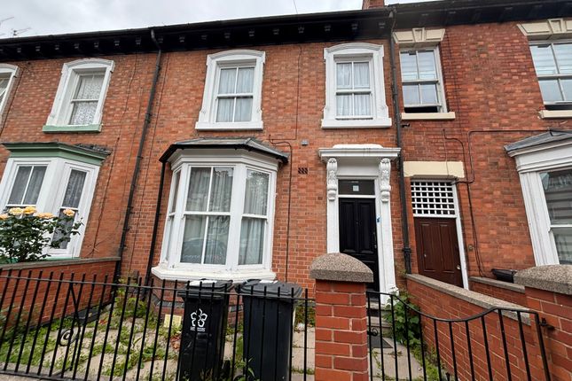 6 bed terraced house