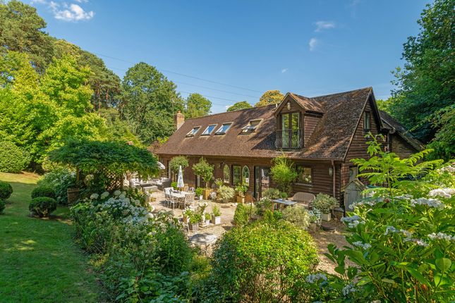 London Road Camberley, Surrey, GU15 3UU 4 bed barn conversion for sale