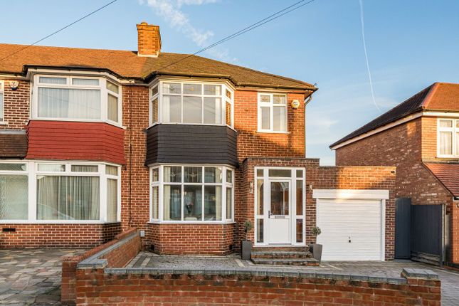 Pickett Croft, Stanmore HA7 3 bed semi