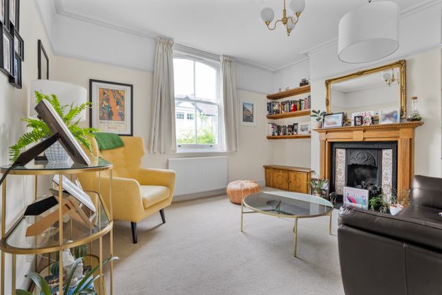 4 bed semi-detached house