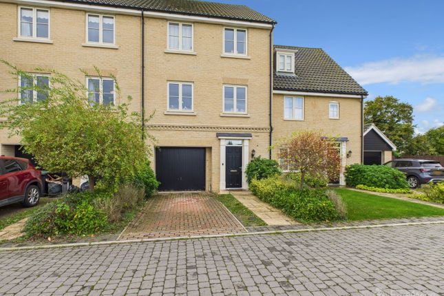 4 bedroom town house for sale