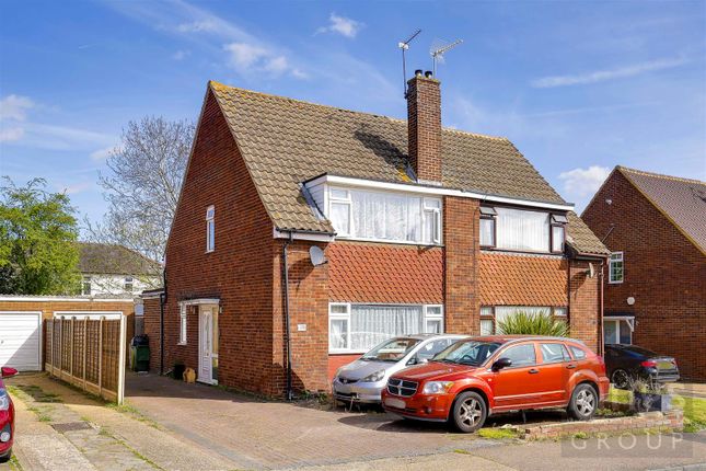 Ousden Drive, Cheshunt, Herts, EN8 3 bed semi