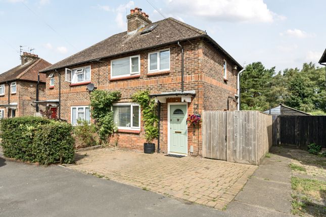 Eight Acres, Hindhead, Surrey, GU26 3 bed semi