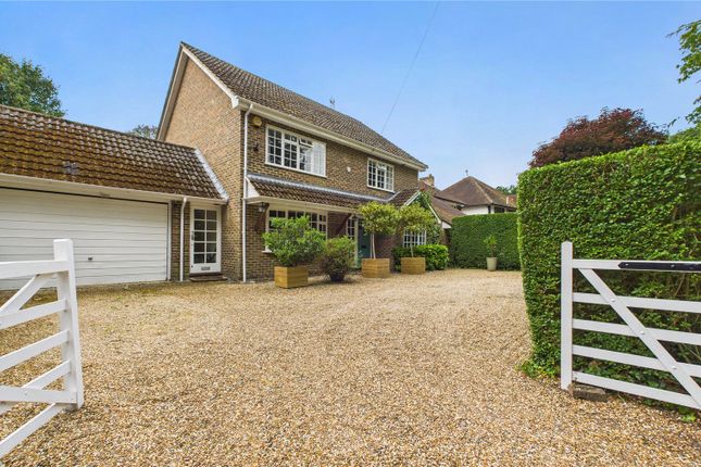 Hatton Hill, Surrey Heath GU20 4 bed detached house for sale