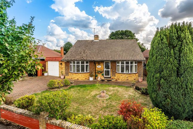 NUTCROFT GROVE, FETCHAM, KT22 2 bed bungalow for sale