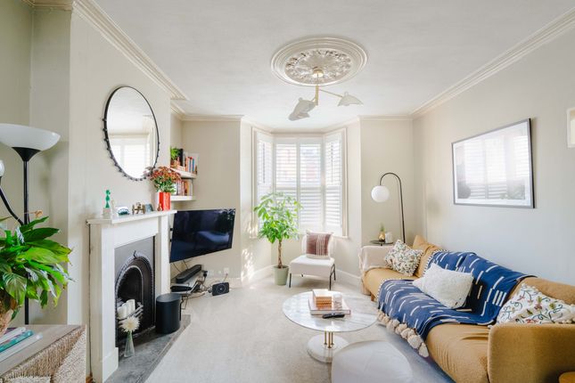 Knowle, Bristol BS4 2 bed end of terrace house for sale