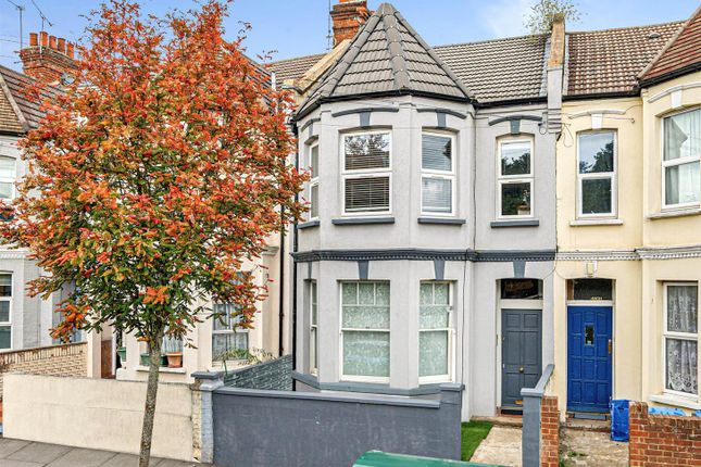 Crownhill Road, London NW10 2 bed terraced house for sale