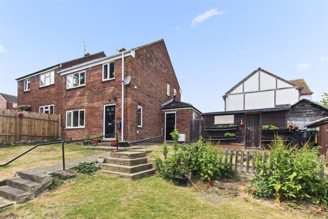 High Street, Irthlingborough 3 bed semi
