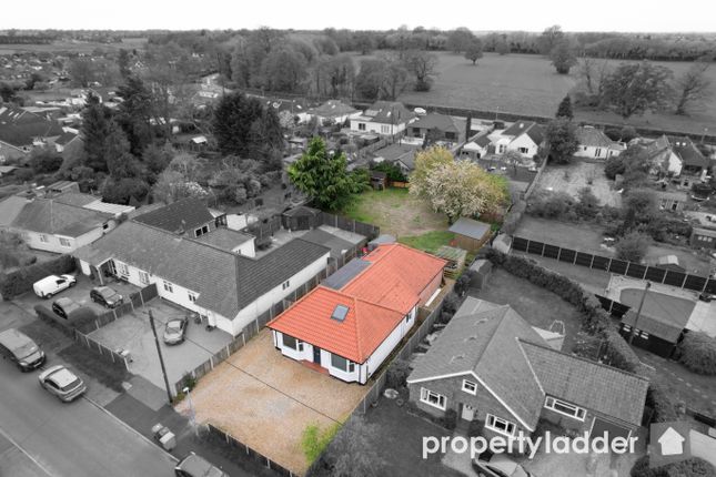 5 bed detached house