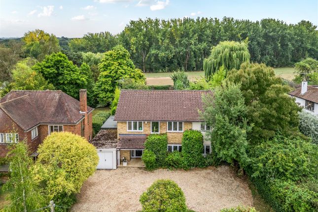 Lower Farm Road, Effingham 4 bed detached house for sale