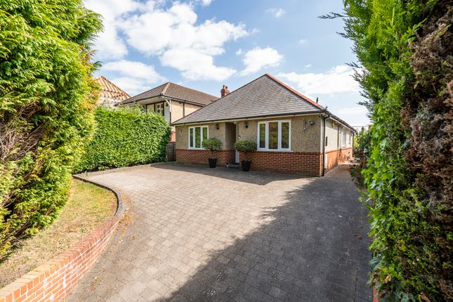 Lowford Hill, Bursledon, Southampton... 3 bed detached bungalow for sale