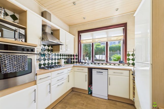Lower Road, Belvedere, Kent, DA17 3 bed detached bungalow for sale