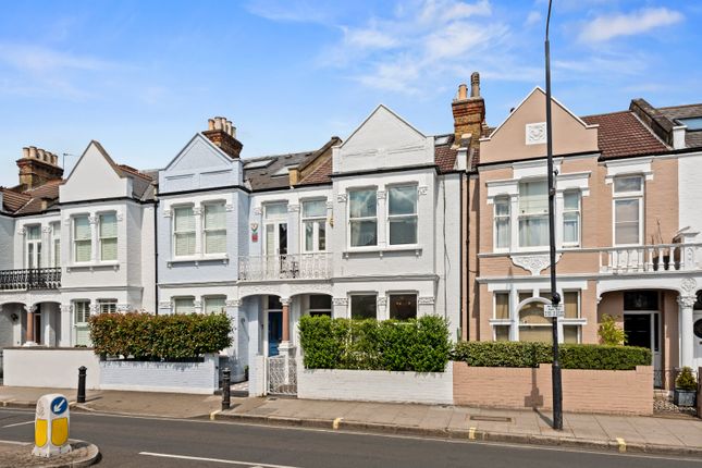 4 bed terraced house