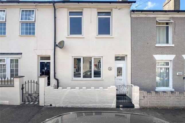 Saxton Street, Gillingham, Kent, ME7 3 bed terraced house for sale