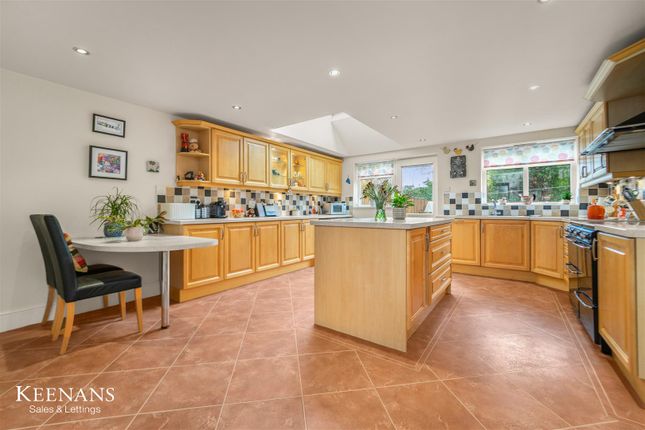 4 bed semi-detached house