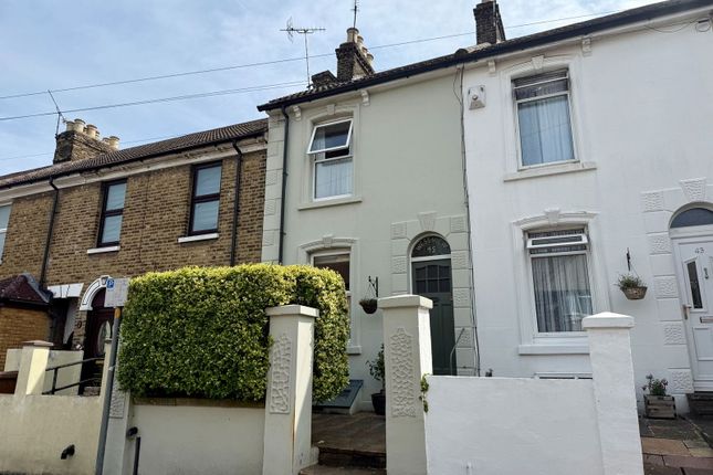 Stopford Road, Medway ME7 2 bed terraced house for sale