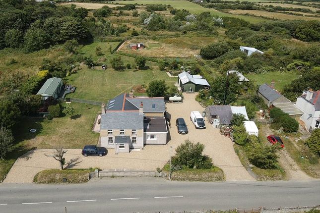 6 bedroom detached house for sale