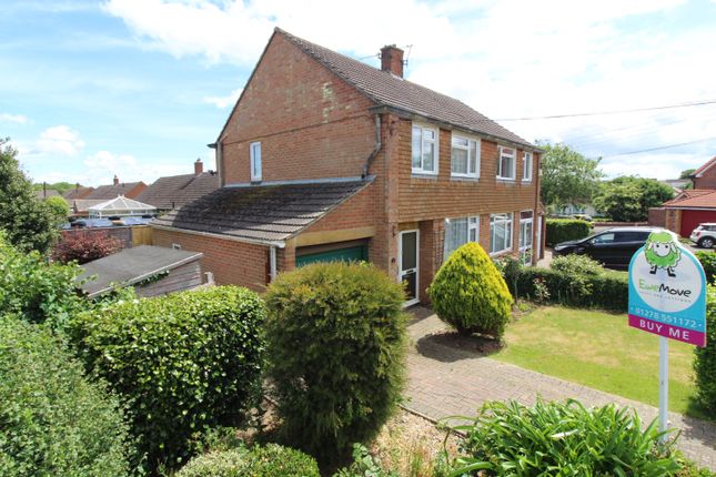 Lindsey Crescent, Bridgwater TA6 3 bed semi