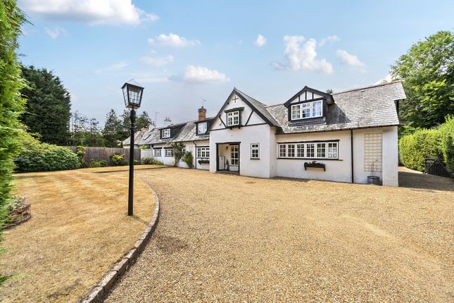 New Lane, Sutton Green, Guildford, GU4 3 bed house for sale