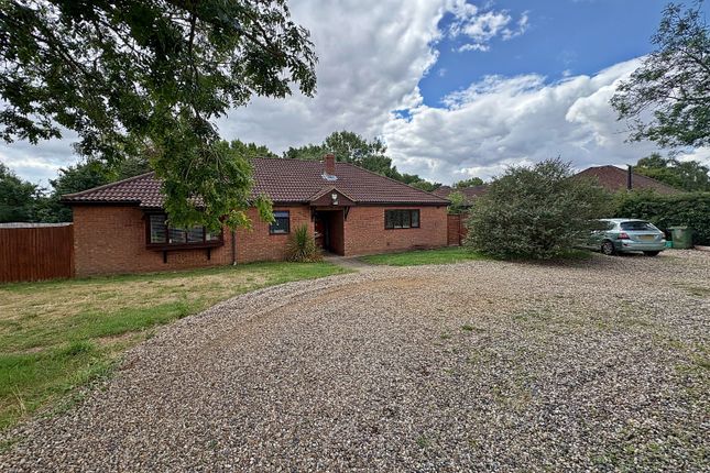 Water End, Maulden 4 bed detached bungalow for sale