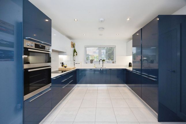 Conningbrook Avenue, Ashford, TN24 9 4 bed detached house for sale