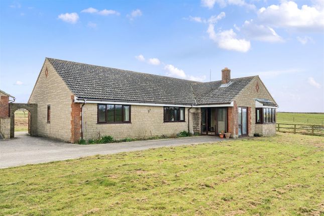 4 bedroom detached bungalow for sale