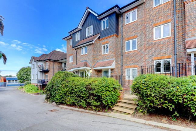 Freer Crescent, High Wycombe HP13 2 bed apartment for sale