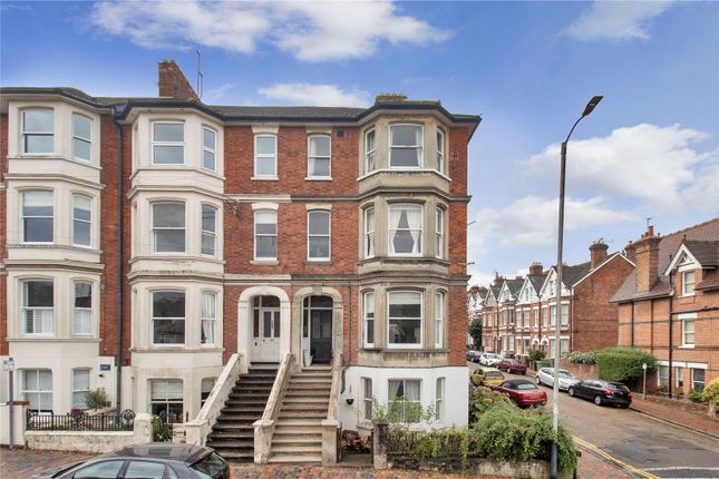 Grove Hill Road, Tunbridge Wells... 2 bed apartment for sale