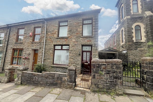 4 bedroom end of terrace house for sale