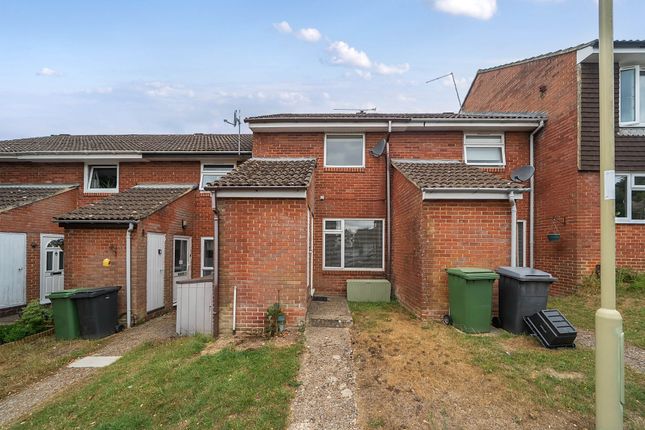 May Tree Close, Winchester, SO22 2 bed terraced house for sale