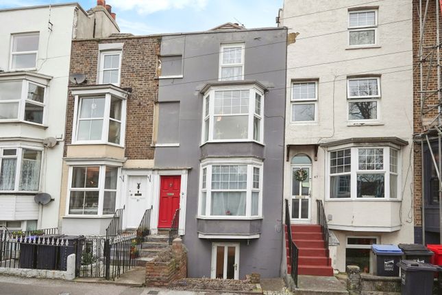 5 bed terraced house