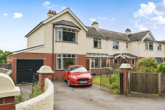 Lyme Road, Axminster, Devon, EX13 3 bed semi