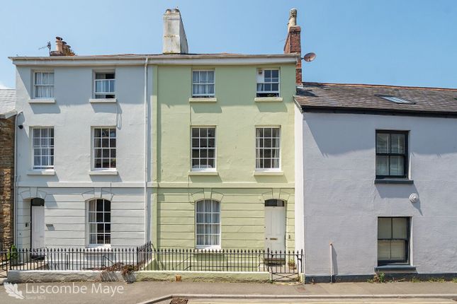 4 bedroom terraced house for sale