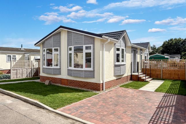 2 bedroom park home for sale