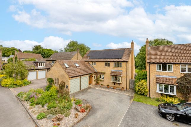 Pearmains Close, Royston SG8 5 bed detached house for sale