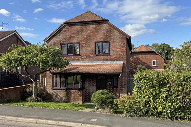 Chiddingfold  *No Onward Chain* 4 bed detached house for sale