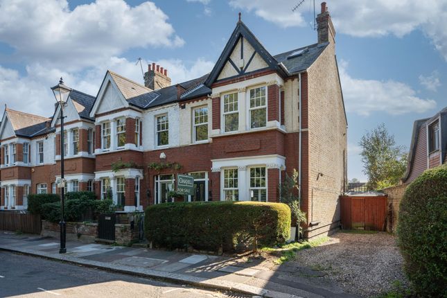 4 bedroom end of terrace house for sale