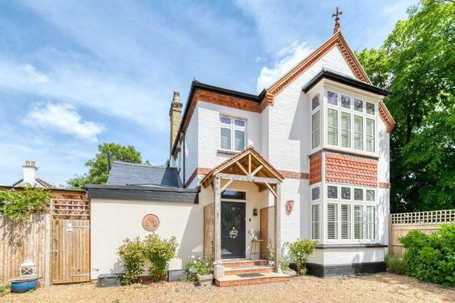 Dunboe Place, Shepperton, TW17 4 bed detached house for sale