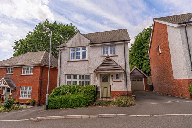 New Inn, Pontypool, NP4 4 bed detached house for sale