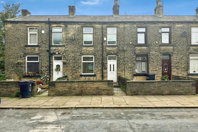 Chester Street, Halifax HX3 3 bed terraced house for sale