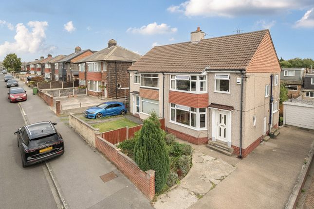 Chatsworth Road, Pudsey, LS28 3 bed semi
