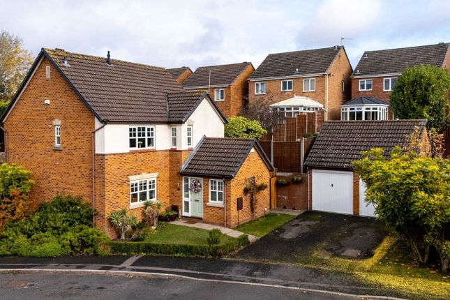 Brisbane Way, Cannock WS12 4 bed detached house for sale