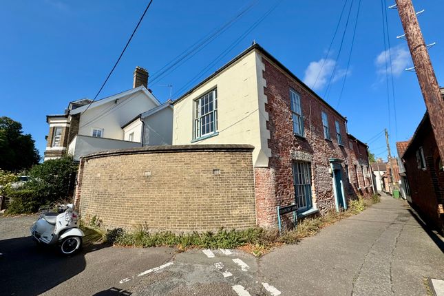 4 bedroom town house for sale