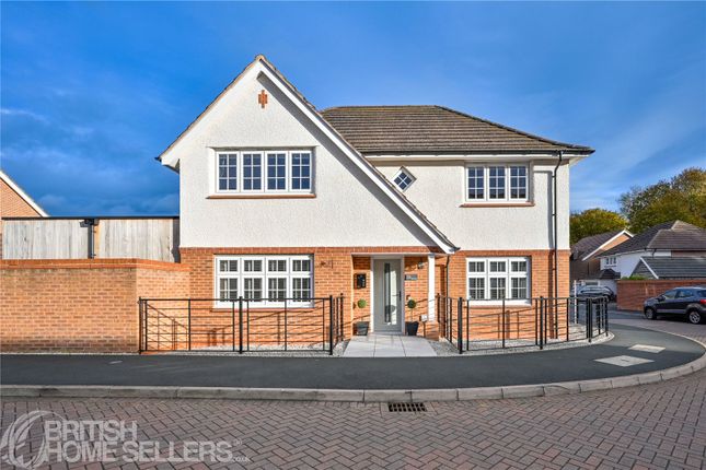 4 bed detached house