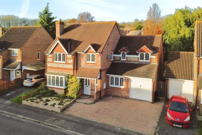 4 bed detached house