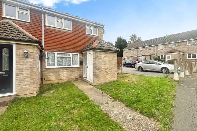 Pear Tree Close, Swanley, Kent, BR8 3 bed end of terrace house for sale
