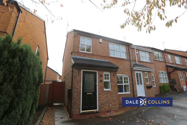 3 bedroom town house for sale